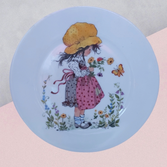 Vintage tea cup, saucer and plate set - Picture 2 of 6